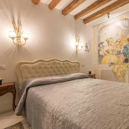 Apartment Noble House With @original Venetian Murales *