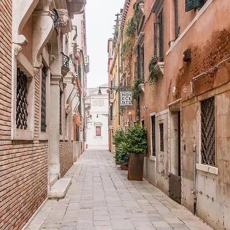 Apartment Noble House With @original Venetian Murales Venice